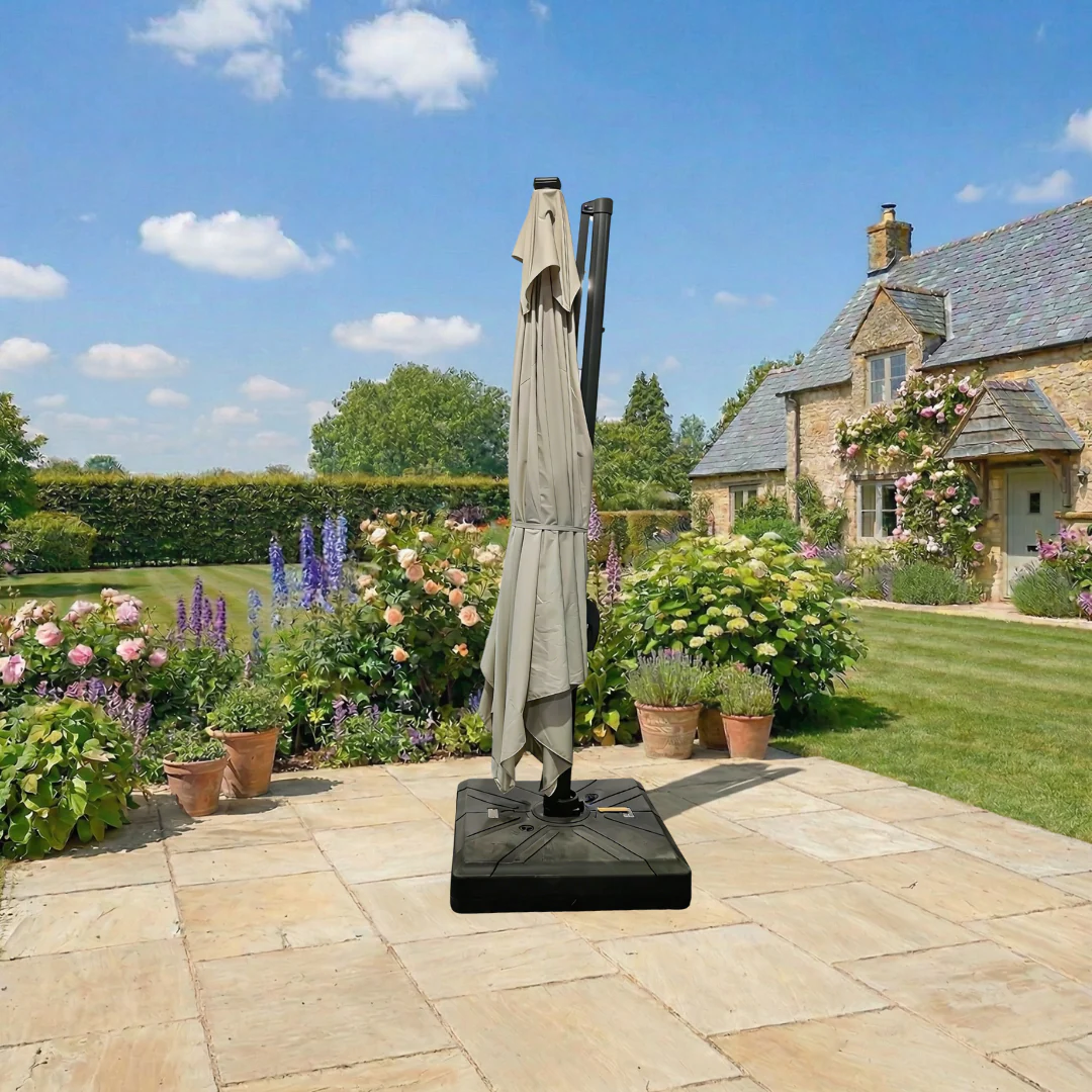 4x3m LED Cantilever Garden Parasol – Solar-Powered LED Lighting - Image 4